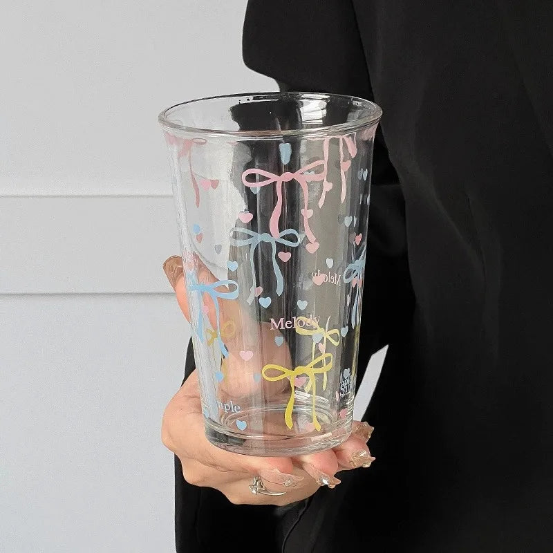 כוס בּלוּש – ורדרדה, שקופה ומהממת לקפה קר